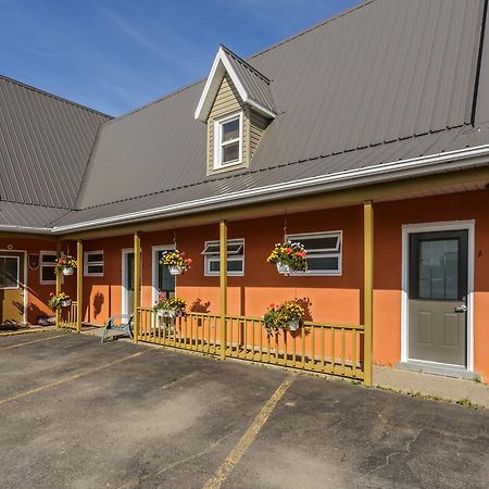 Auberge De L'Anse Rivière-du-Loup Esterno foto
