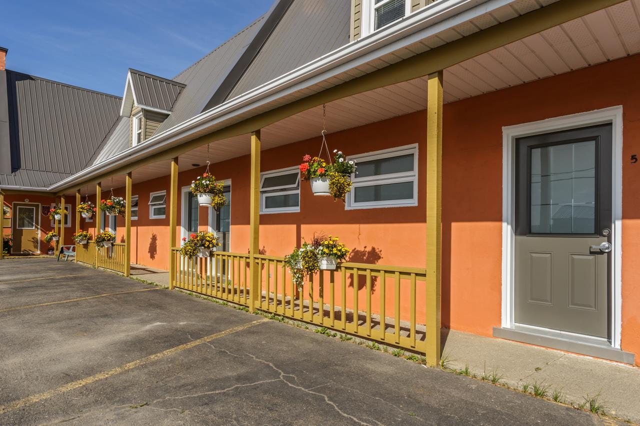 Auberge De L'Anse Rivière-du-Loup Esterno foto